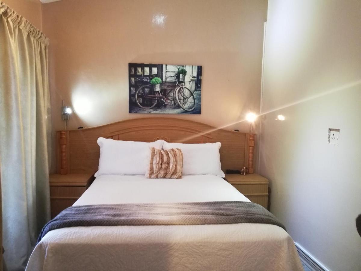 Alternative B&B In The Township Potchefstroom Luaran gambar